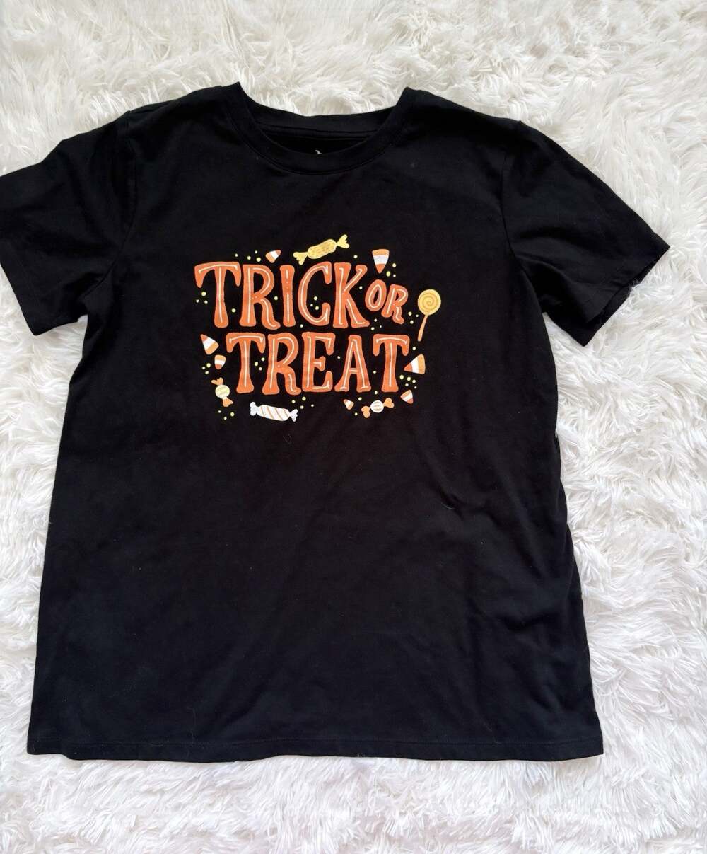 Hyde & Eek Women’s M “Trick Or Treat” Tee